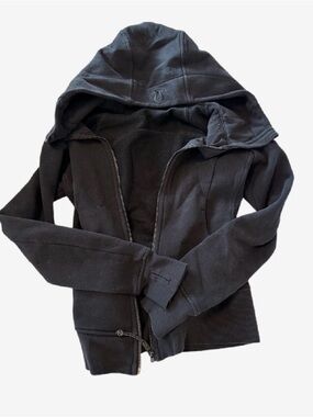 lululemon athletica Black Full-Zip Hooded Sweater